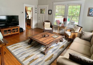 Historic Bungalow walking distance to everything in Plaza Midwood