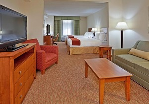 Holiday Inn Express Hotel & Suites Greensboro - Airport Area