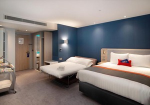 Holiday Inn Express London Heathrow T4