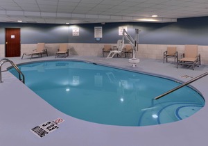 Holiday Inn Express & Suites Raleigh NE - Medical Ctr Area, an IHG Hotel