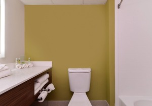 Holiday Inn Express & Suites Raleigh NE - Medical Ctr Area, an IHG Hotel