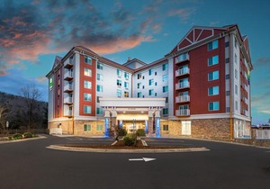 Holiday Inn Express & Suites Asheville Downtown