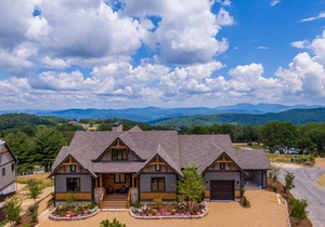House ∙ 4 bedrooms ∙ 8 guests