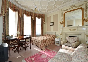 Kensingtoncourt Aparthotel