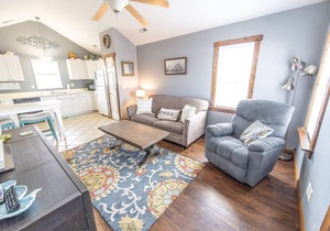 KH205- Oceanside Cottage w/Direct Beach Access & Great Views- Pet Friendly!