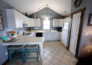 KH205- Oceanside Cottage w/Direct Beach Access & Great Views- Pet Friendly!