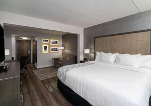 La Quinta Inn & Suites Raleigh Downtown North
