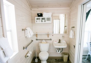 Lakefront Property Two Bedroom Cabin #34 at Long Cove Resort - Flexible Cancellation! by RedAwning
