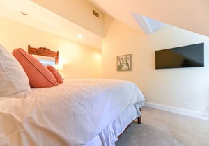 Laurel Room - Granville Queen Inn, Downtown Historic Edenton