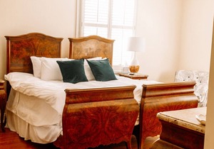 Live Oak Room - Granville Queen Inn, Downtown Historic Edenton
