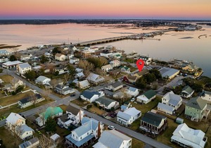 luxurious studio apartment in the heart of Swansboro’s historic waterfront #7