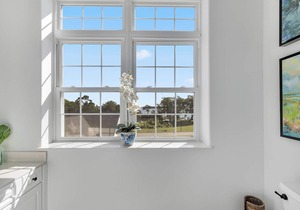 Luxury Stay- Downtown Swansboro with River Views!