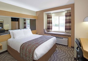Microtel Inn by Wyndham Charlotte/University Place