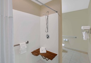 Microtel Inn by Wyndham Charlotte/University Place