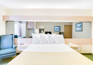 Microtel Inn by Wyndham Greensboro