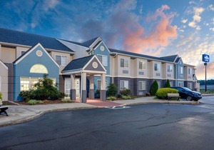 Microtel Inn & Suites by Wyndham Burlington