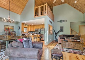 Mtn Chalet with Hot Tub, 2 Mi to Beech Mtn Ski!