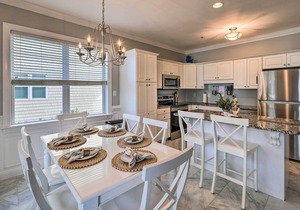 Ocean Club Condo w/Community Pool & Hot Tub