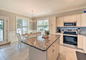 Ocean Club Condo w/Community Pool & Hot Tub