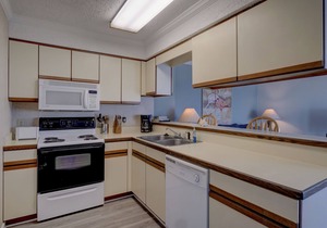 Ocean Dunes 104 – Spacious oceanfront condo at Ocean Dunes in Kure Beach