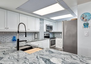 Oceanfront Nags Head condo! Beautifully appointed with community pool!
