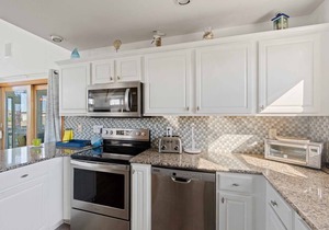 Oceanview Home w/Saltwater Pool, Hot Tub, Game Room, Basketball. It's So Right!