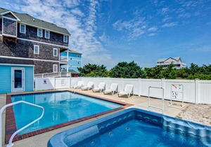 On Special - Semi-Soundfront w/ a View, Pool, Hot Tub, Game Rm, Dog-Friendly, Cm