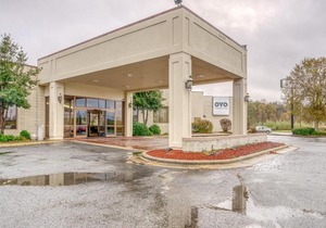 OYO Hotel Burlington South