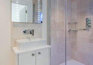 Pet-Friendly Fulham 1-Bed Apt 2 Mins to Tube