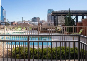 ★Poolside View★Downtown★Warehouse District★