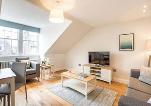 Quiet City Centre Spacious Apartment