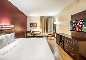 Red Roof Inn PLUS Henderson