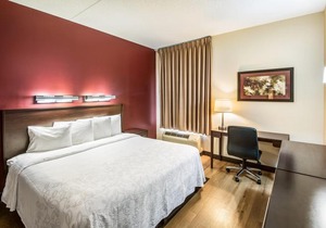 Red Roof Inn PLUS Henderson
