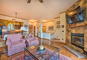 Renovated Burnsville Condo in Gated Community
