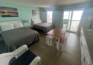 Room#309 Standard 2 Queen Beds Pets Yes