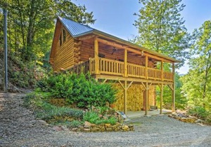 Rustic Andrews Cabin Rental with Deck and Fire Pit!