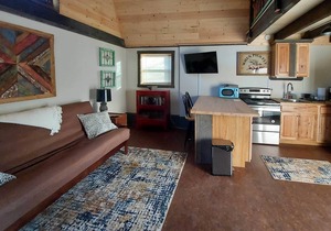 Rustic Hendersonville Farm Studio w/Private Deck