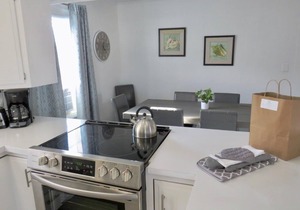 Saltaire Cottages 12: 3BR Steps to Private Beach Access Screened Porch Pool!