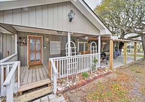 Salter Path Home-Short Walk to Indian Shores & Bay