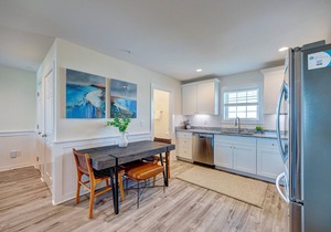 Saltwater Suites, 104 Queen Pet Friendly 1st Floor