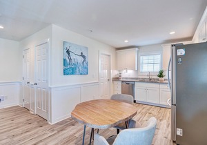 Saltwater Suites, 108 King 1st Floor