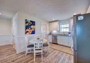 Saltwater Suites Adjacent 1st Floor (107, 108)