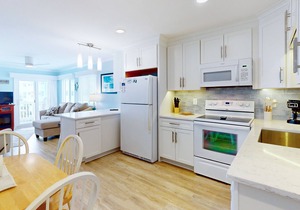 Second-Floor, Ocean View Condo with Balcony, WiFi, Washer/Dryer & Shared Pool