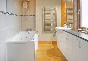 Spacious and luxurious lodge.