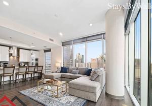 StaysByWalker 2BR Lux Uptown | 1G WIFI/King Beds
