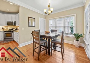 StaysByWalker 4BR Lux Home! Deck + Fenced Backyard