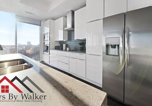 StaysByWalker Lux 3BR Uptown! Spa/Gym/KingBed