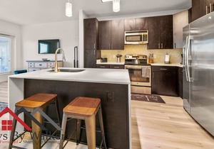 StaysByWalker Midtown Studio - Prime Location!