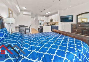StaysByWalker Midtown Studio - Prime Location!