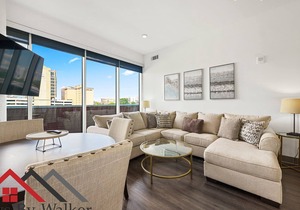 StaysByWalker Uptown 2BR|Spa/Gym/KingBed/Parking